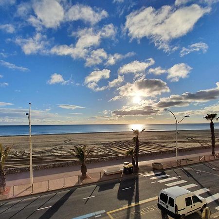 Magnifique Vue Mer Avec Une Chambre - Nouria 55 - Canet-en-Roussillon Bagian luar foto